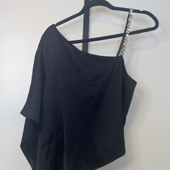 ALICIA + OLIVIA Riko crystal embellished one shoulder satin top - Picture 7 of 7